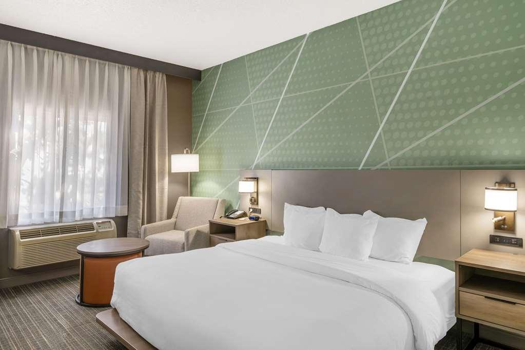 Comfort Inn & Suites Louisville Airport Fair & Expo Zimmer foto